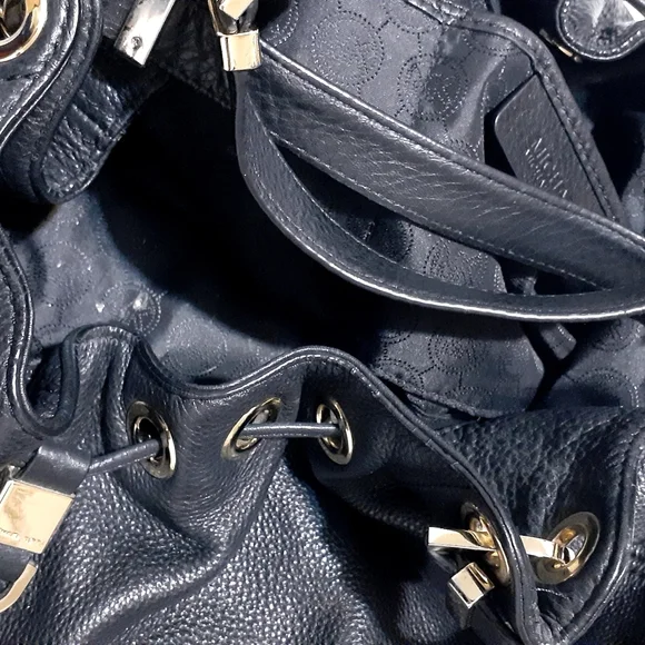 Michael Kors Black Leather Shoulder Bag - Picture 11 of 17